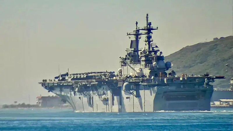  美伊对话意外开启，特朗普下令暂停能源打击五天；霍尔木兹海峡局势仍不明朗。 新闻 美伊对话意外开启，特朗普下令暂停能源打击五天；霍尔木兹海峡局势仍不明朗。 新闻 美伊对话意外开启，特朗普下令暂停能源打击五天；霍尔木兹海峡局势仍不明朗。 新闻