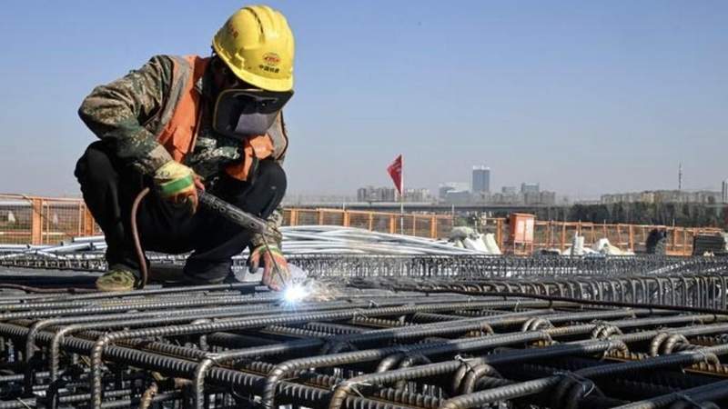  焦虑的管理者：从烂尾困境到精准突围的深度剖析 企业服务