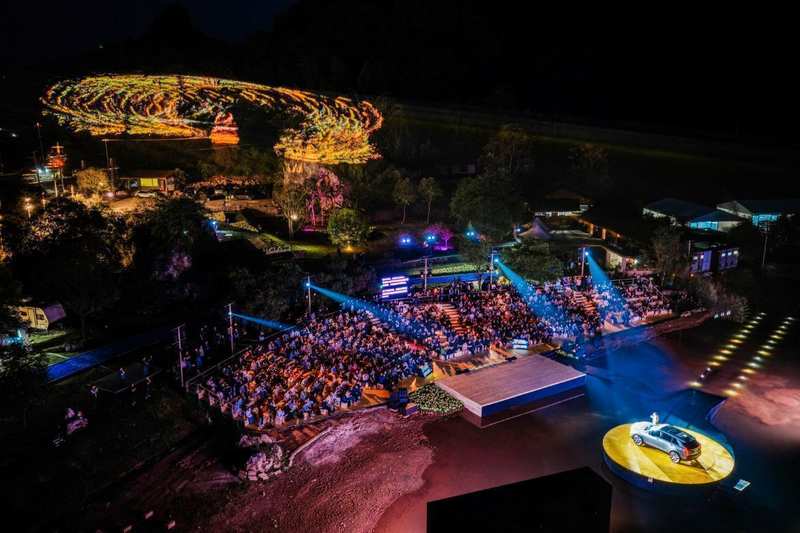 豪华SUV选购指南：XT5第二代金身计划与新配色获取全攻略