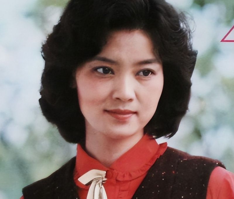  从影后到独居：潘虹36年情感抉择的深层逻辑复盘 娱乐新闻