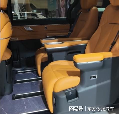  带一家人出行，你还在为「谁坐第三排」发愁？银河V900给出了答案 汽车科技