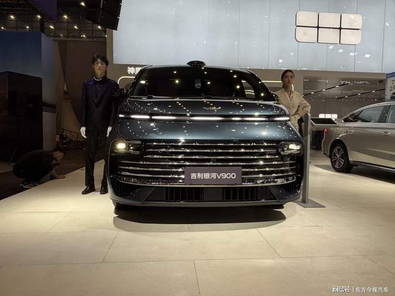  带一家人出行，你还在为「谁坐第三排」发愁？银河V900给出了答案 汽车科技