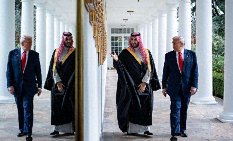  军费分摊的博弈逻辑：特朗普为何执意向海湾国家伸手要钱 新闻