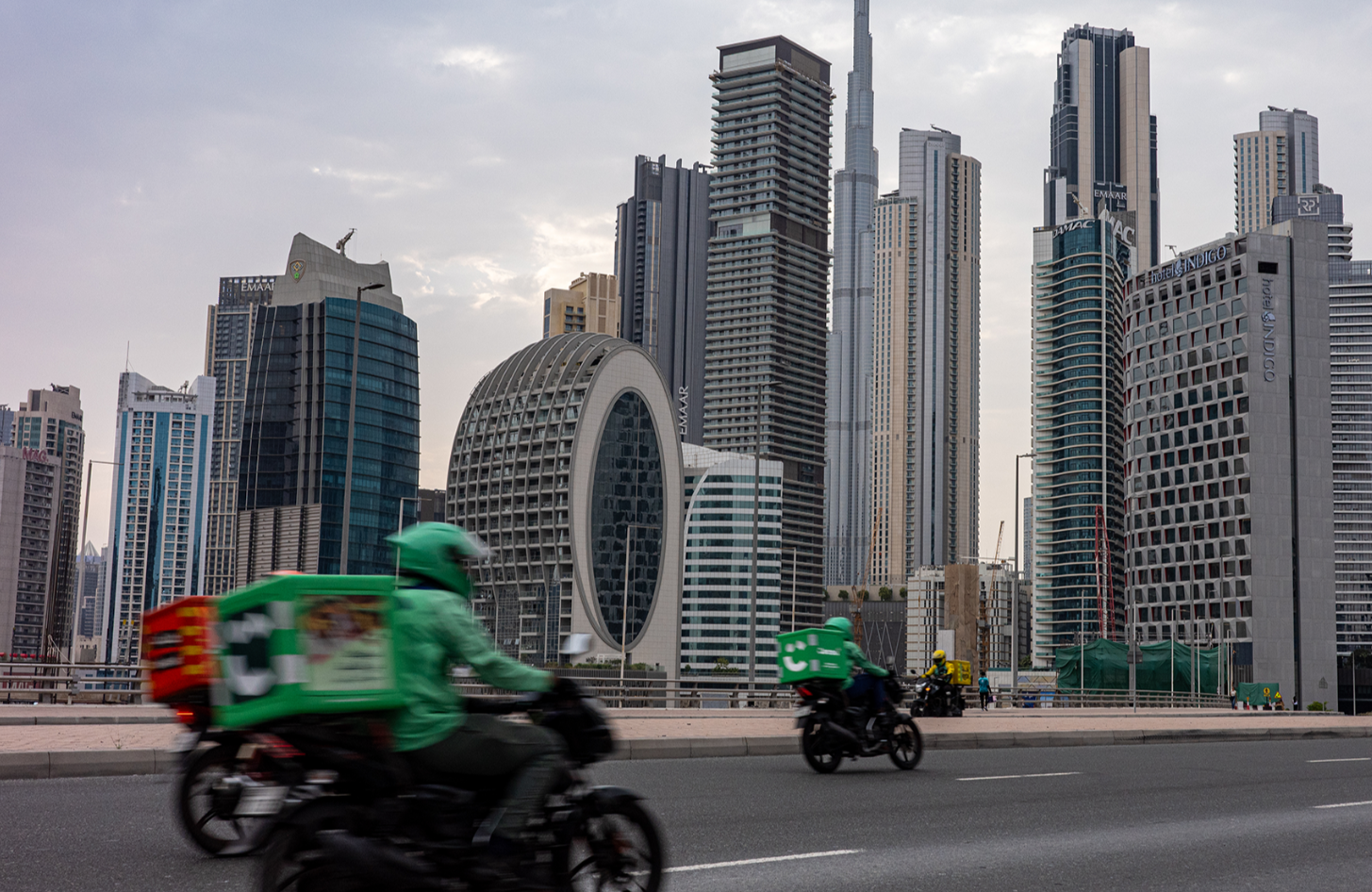 【深度】地缘博弈下的海湾变局：冲突如何重塑石油富国的未来叙事 新闻