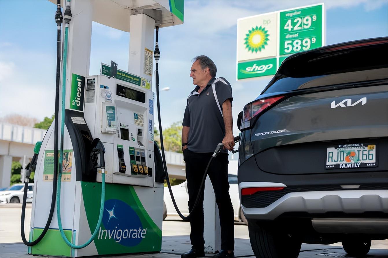  「油价困局深度拆解：特朗普政策表态背后的能源政治经济学」 新闻