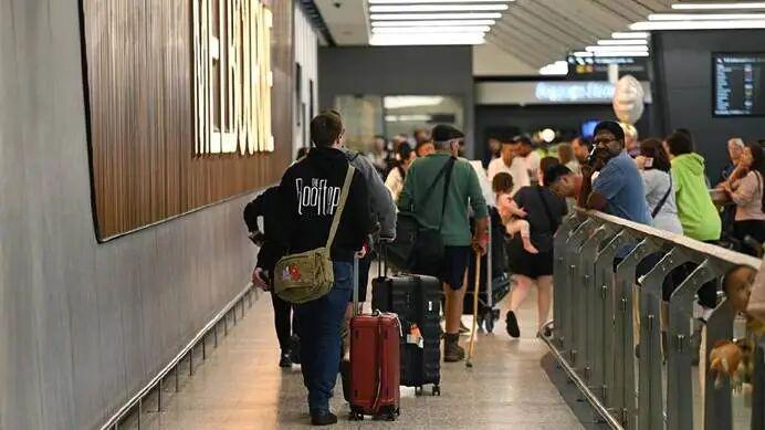  澳洲移民风云突变：华人家庭面临的真实困境与破局之道 新闻